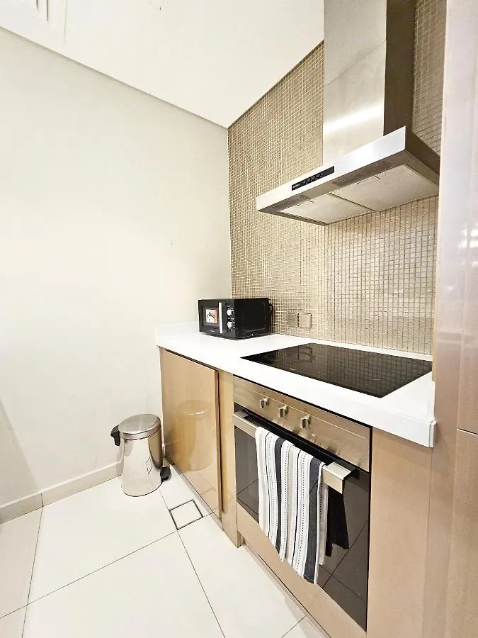Paramount Hotel Apartment A16 Dubai